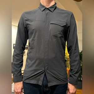 Arc’teryx Men’s Snap Button dress shirt